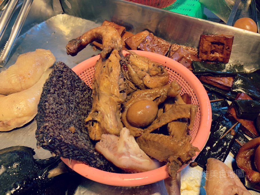 (高雄左營)大眾市場煙燻滷味